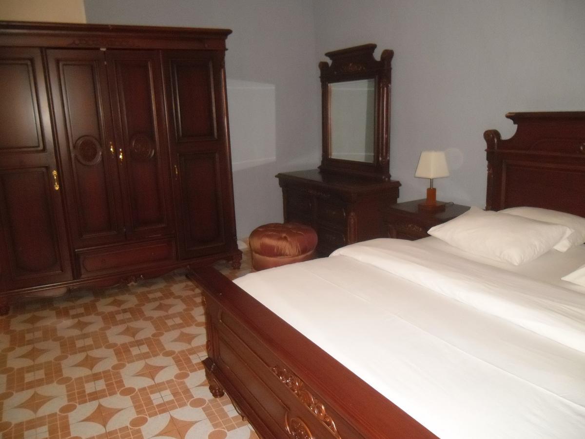 Hotel Vivi Palace Matadi Екстериор снимка