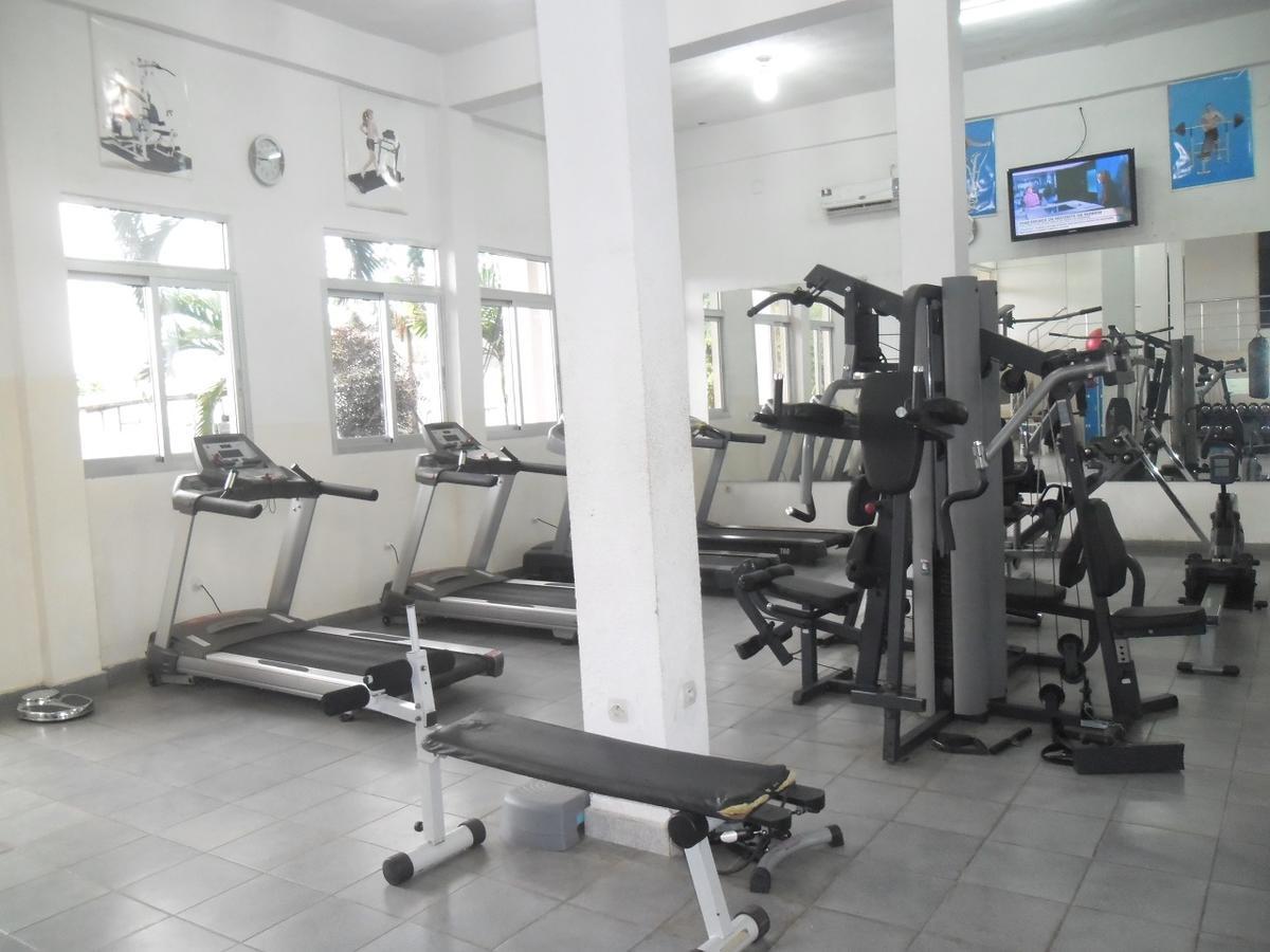 Hotel Vivi Palace Matadi Екстериор снимка
